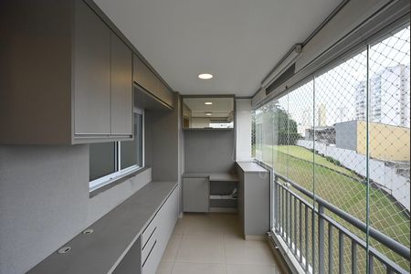 Apartamento à venda com 87m², 3 quartos e 2 vagasVaranda
