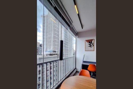 Varanda de kitnet/studio para alugar com 1 quarto, 24m² em Perdizes, São Paulo