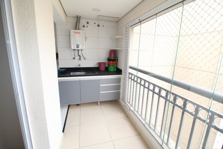 Apartamento à venda com 76m², 3 quartos e 2 vagasSala / Cozinha - Varanda