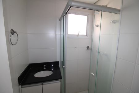 Apartamento à venda com 76m², 3 quartos e 2 vagasQuarto 3 - Banheiro
