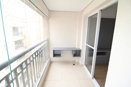 Apartamento à venda com 76m², 3 quartos e 2 vagasSala / Cozinha - Varanda