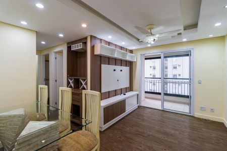 Sala de apartamento para alugar com 2 quartos, 68m² em Jardim Parque Morumbi, São Paulo