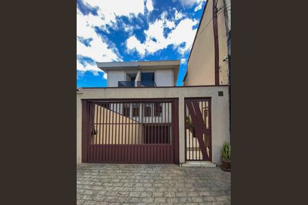 Casa à venda com 280m², 3 quartos e 3 vagasFachada