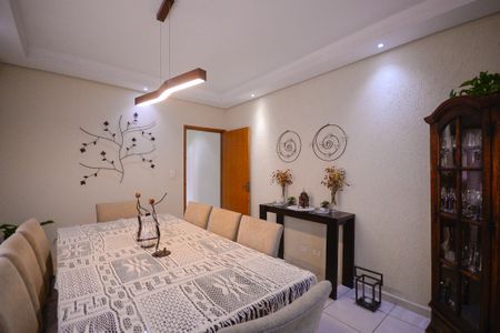 Casa à venda com 280m², 3 quartos e 3 vagasSala de Jantar