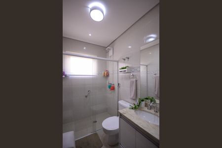 Casa à venda com 280m², 3 quartos e 3 vagasBanheiro 2