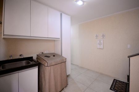 Casa à venda com 280m², 3 quartos e 3 vagasÁrea de Serviço