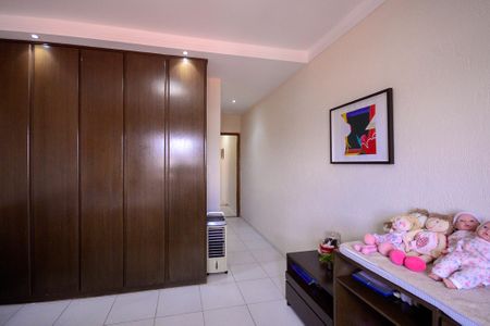 Casa à venda com 280m², 3 quartos e 3 vagasQuarto 2