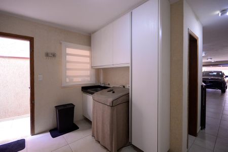 Casa à venda com 280m², 3 quartos e 3 vagasÁrea de Serviço
