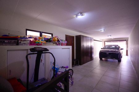 Casa à venda com 280m², 3 quartos e 3 vagasGaragem