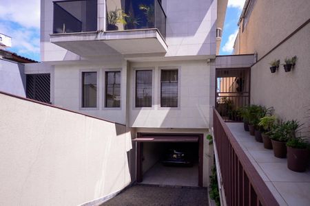 Casa à venda com 280m², 3 quartos e 3 vagasGaragem