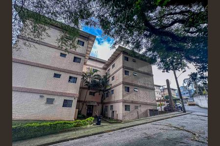 Apartamento para alugar com 75m², 3 quartos e 1 vaga Apartamento para alugar com 75m², 3 quartos e 1 vagaFachada do bloco