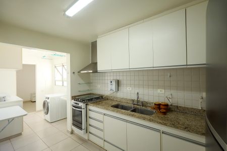 Apartamento à venda com 90m², 2 quartos e 2 vagasCozinha