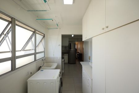 Apartamento à venda com 90m², 2 quartos e 2 vagasÁrea de Serviço