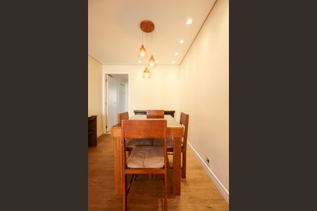 Apartamento à venda com 90m², 2 quartos e 2 vagasSala