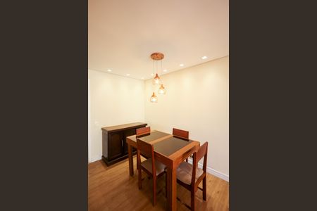 Apartamento à venda com 90m², 2 quartos e 2 vagasSala