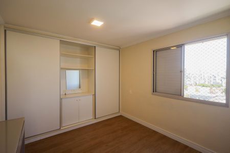 Apartamento à venda com 90m², 2 quartos e 2 vagasQuarto 2