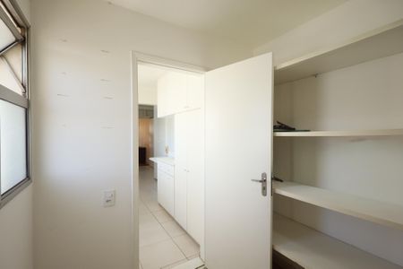 Apartamento à venda com 90m², 2 quartos e 2 vagasQuarto de Serviço