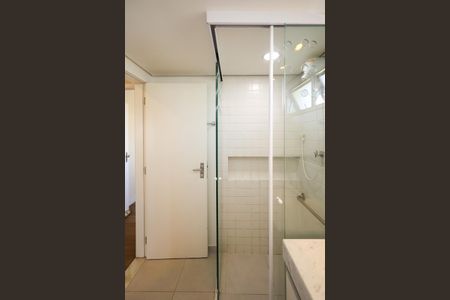 Apartamento à venda com 90m², 2 quartos e 2 vagasBanheiro Social