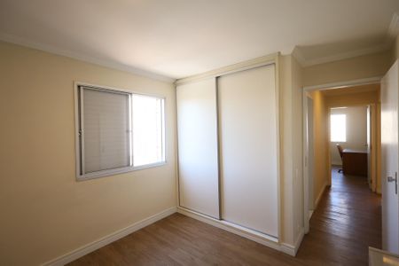 Apartamento à venda com 90m², 2 quartos e 2 vagasQuarto 2