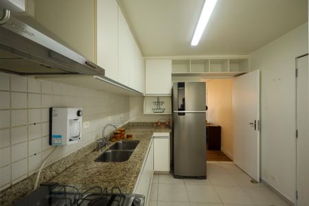 Apartamento à venda com 90m², 2 quartos e 2 vagasCozinha