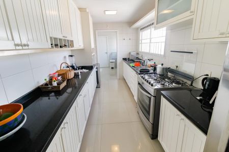Apartamento à venda com 200m², 3 quartos e 3 vagasCozinha