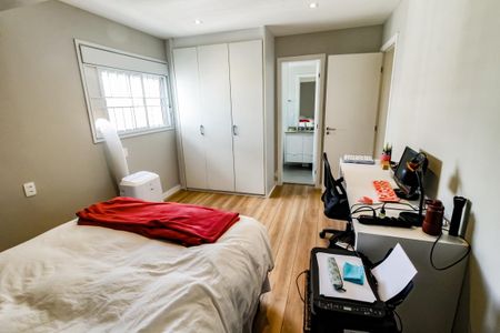 Apartamento à venda com 200m², 3 quartos e 3 vagasSuíte 2