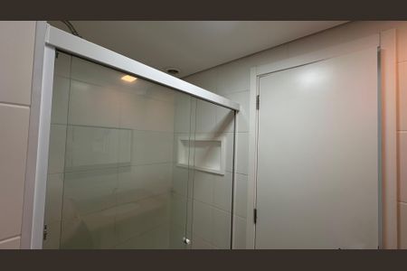 Studio à venda com 32m², 1 quarto e 1 vaga Studio à venda com 32m², 1 quarto e 1 vagaBanheiro social