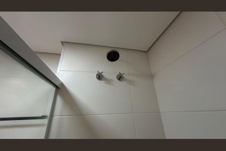 Studio à venda com 32m², 1 quarto e 1 vaga Studio à venda com 32m², 1 quarto e 1 vagaBanheiro social