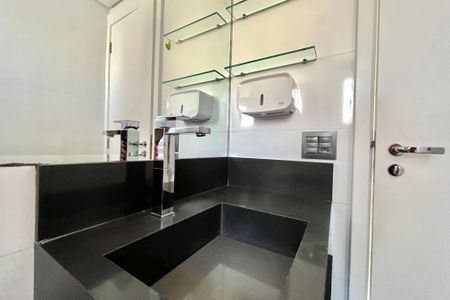 Apartamento à venda com 45m², 1 quarto e 1 vaga Apartamento à venda com 45m², 1 quarto e 1 vagaBanheiro