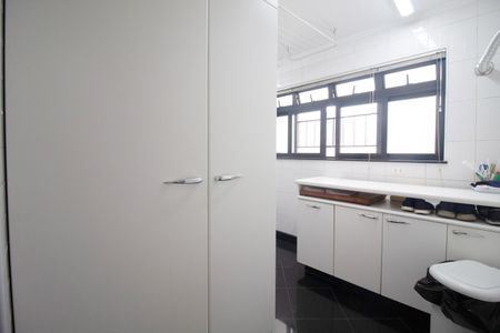 Apartamento à venda com 244m², 3 quartos e 3 vagasÁrea de Serviço