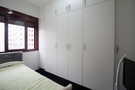 Apartamento à venda com 244m², 3 quartos e 3 vagasQuarto de Serviço 2