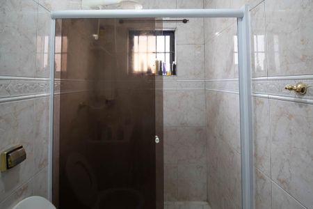 Casa à venda com 150m², 4 quartos e 2 vagasBanheiro 3