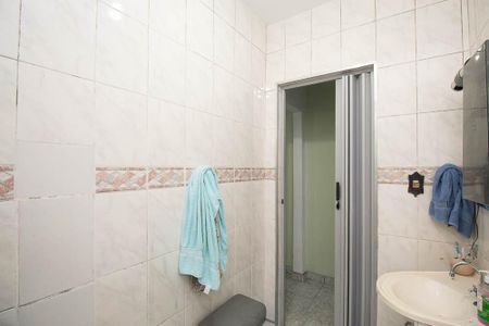 Casa à venda com 150m², 4 quartos e 2 vagasBanheiro da Casa 1