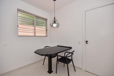 Casa à venda com 600m², 4 quartos e 4 vagasCopa