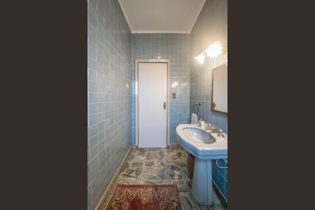 Casa à venda com 455m², 3 quartos e 8 vagasLavabo