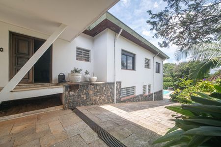 Casa à venda com 455m², 3 quartos e 8 vagasÁrea comum