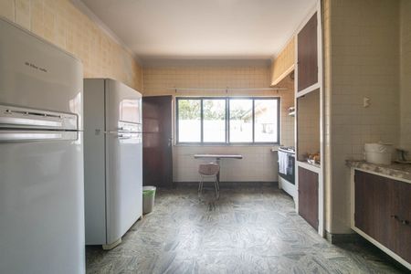 Casa à venda com 455m², 3 quartos e 8 vagasCozinha