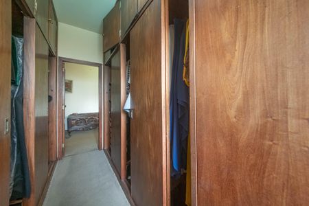 Casa à venda com 455m², 3 quartos e 8 vagasCloset Suíte