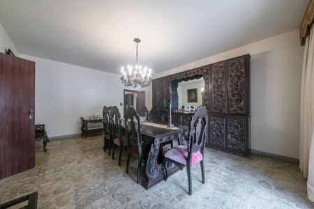 Casa à venda com 455m², 3 quartos e 8 vagasCopa