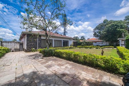 Casa à venda com 455m², 3 quartos e 8 vagasÁrea comum