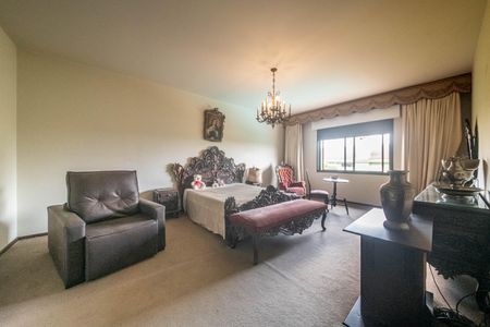 Casa à venda com 455m², 3 quartos e 8 vagasSuíte