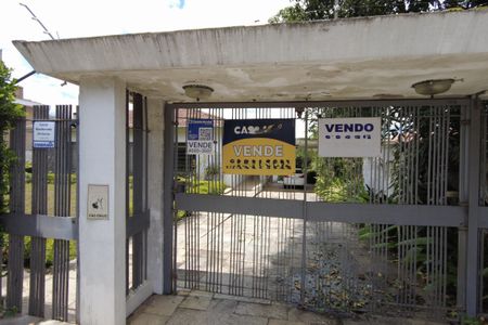 Casa à venda com 455m², 3 quartos e 8 vagasFachada