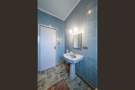 Casa à venda com 455m², 3 quartos e 8 vagasLavabo