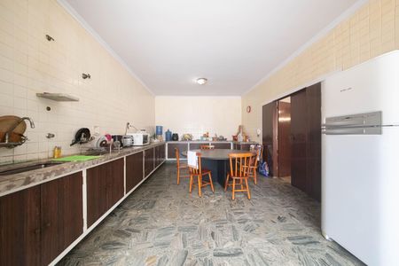 Casa à venda com 455m², 3 quartos e 8 vagasCozinha