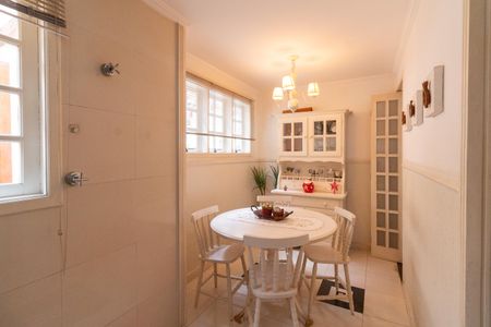 Casa para alugar com 220m², 3 quartos e 5 vagasCozinha