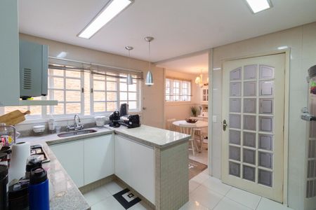 Casa para alugar com 220m², 3 quartos e 5 vagasCozinha