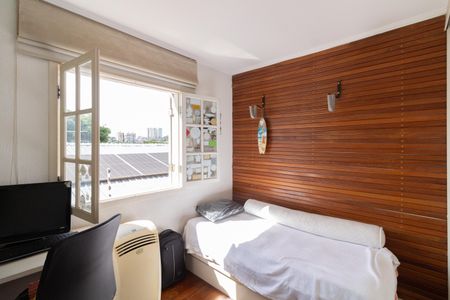 Casa para alugar com 220m², 3 quartos e 5 vagasSuíte 2