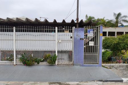 Casa para alugar com 35m², 1 quarto e sem vaga Casa para alugar com 35m², 1 quarto e sem vagaFachada
