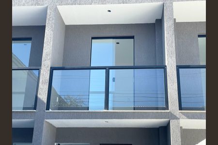 Casa à venda com 75m², 2 quartos e 1 vagaFachada