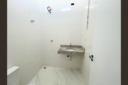 Casa à venda com 75m², 2 quartos e 1 vagaBanheiro social